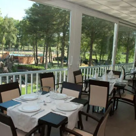 Ansuiña Hotel 2*